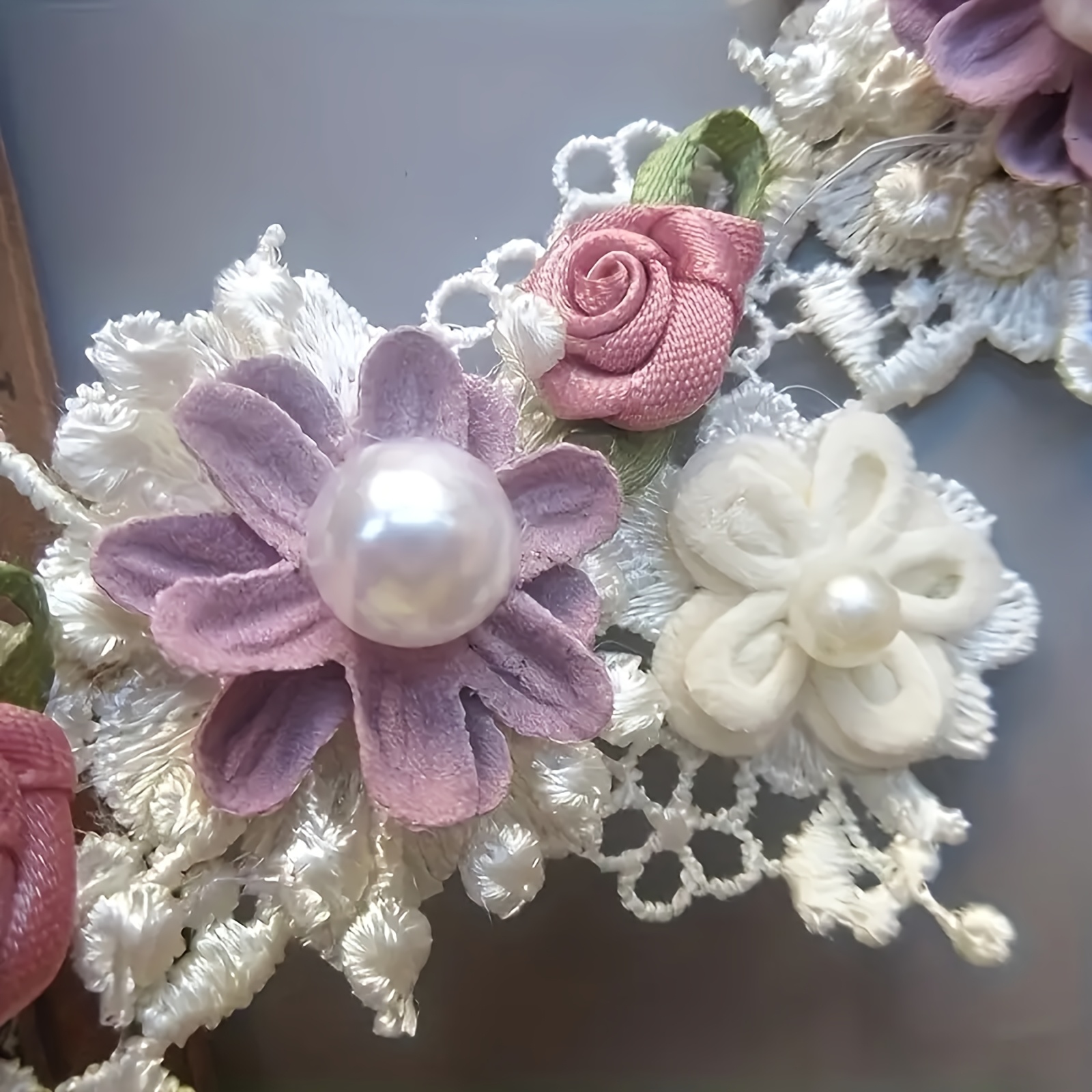 TEMU 1 Yard d' 18 pièces de détails en perles blanches, comprenant un élégant bordure en dentelle florale et des broderies, idéal pour les projets de