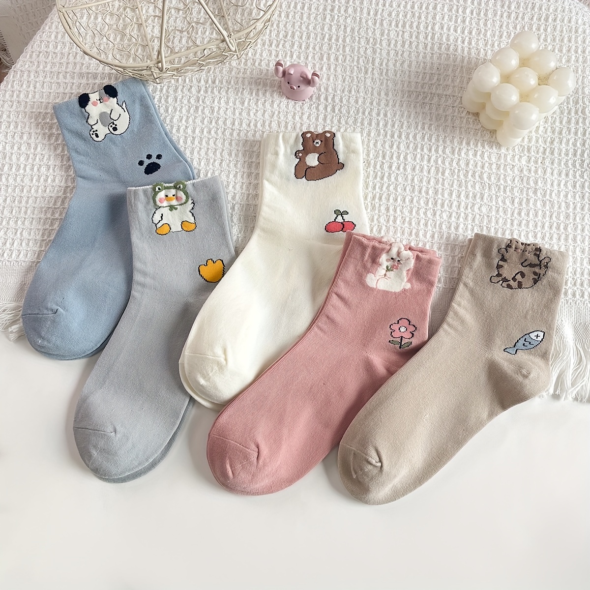 Image of 5 Pairs Of Cute Animal Socks Featuring Rabbits, Cats, And Dogs For Autumn And Winter, In Multiple Colors, Breathable Mid-calf Socks, Perfect For