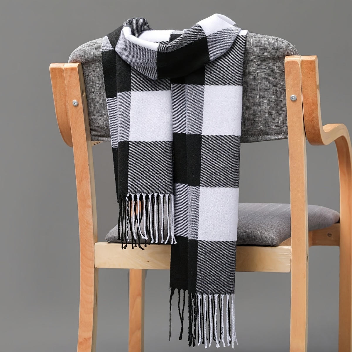 TEMU 1pc Unisex Black White Gray Checkered Cashmere Neck Scarf Spring Autumn Decorative Scarf Suitable For Group Purchase Travel Gifting