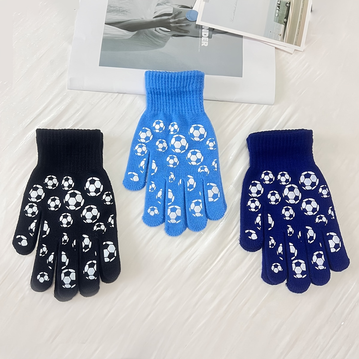 

Acrylic Knitted Full Finger Gloves, Sports Style, Non-slip, Windproof, Waterproof, Decorative Print, With For Casual Weekend Wear