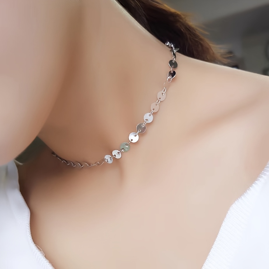 Women's Stylish Round Disc Chain Collarbone Necklace