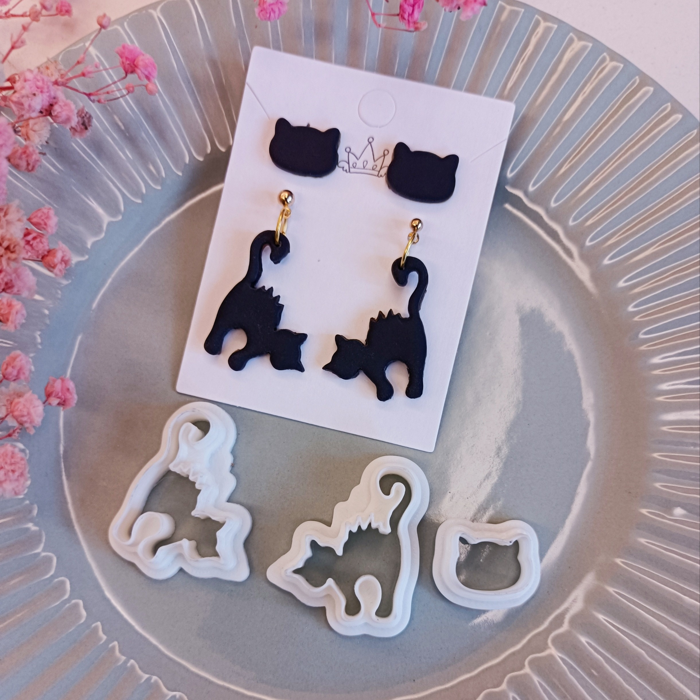 

3-piece Halloween Cat Clay Cutter Set - Bohemian Style Polymer & Resin Earring Molds, Diy Jewelry Making Kit With Hollow Designs Halloween Beads For Jewelry Making Halloween Charms For Jewelry Making