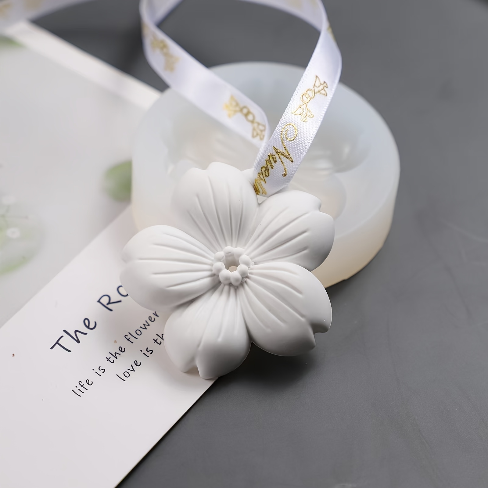1pc Flower Tag Mold Plaster Material Car Incense Chip Wardrobe Wax Chip Cherry Silicone Mold, Resin Silicone Mold For Jewelry