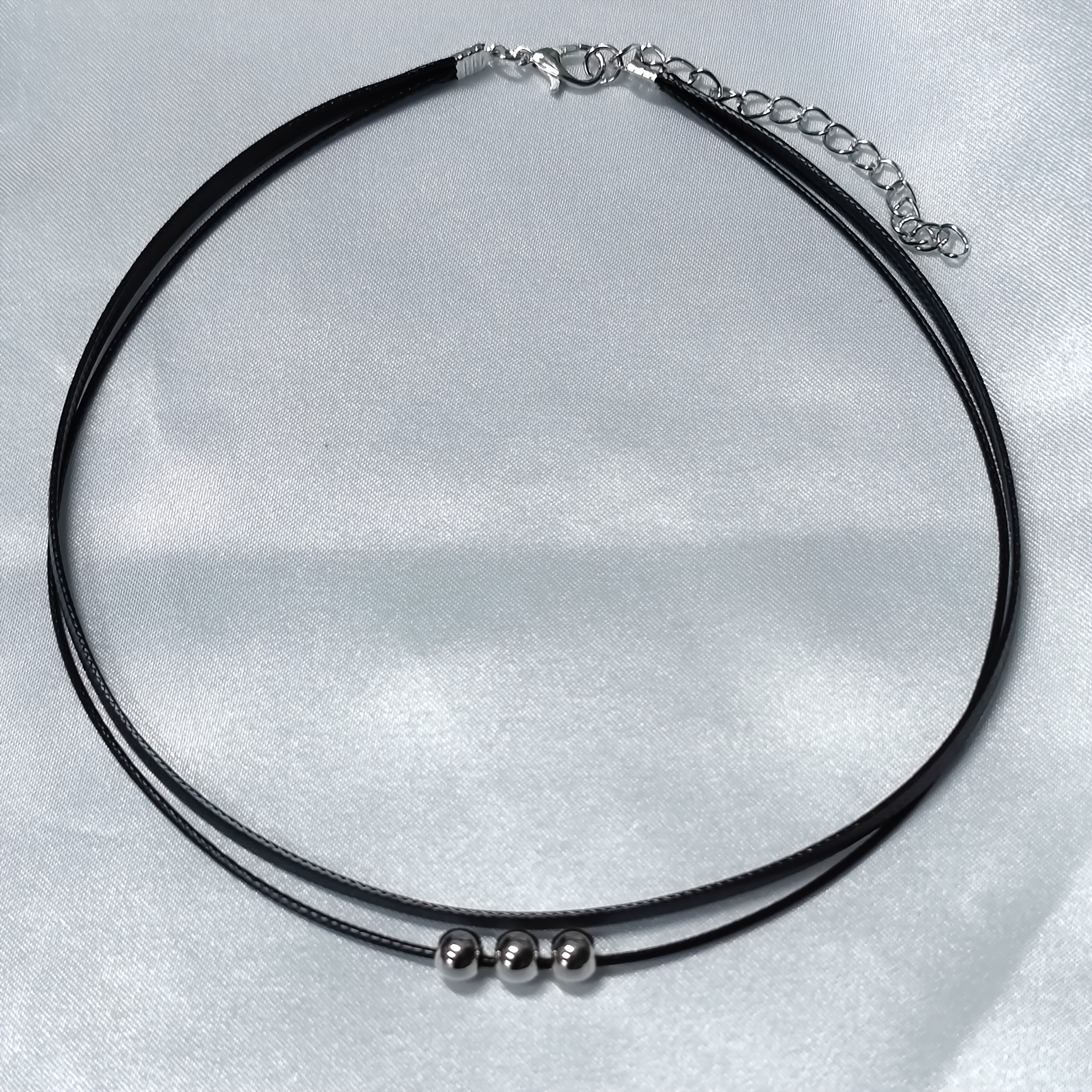 1pc Of Stylish Minimalist Faux Leather Wax Cord Necklace With Silvery Beads, Double-layer Choker