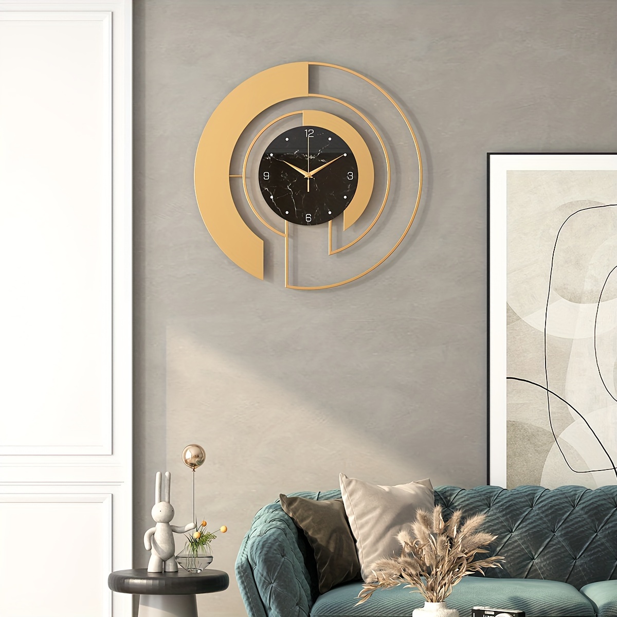 

Modern Golden Metal Wall Clock With - Silent, Battery-powered For Living Room, Bedroom, Or Entryway Decor