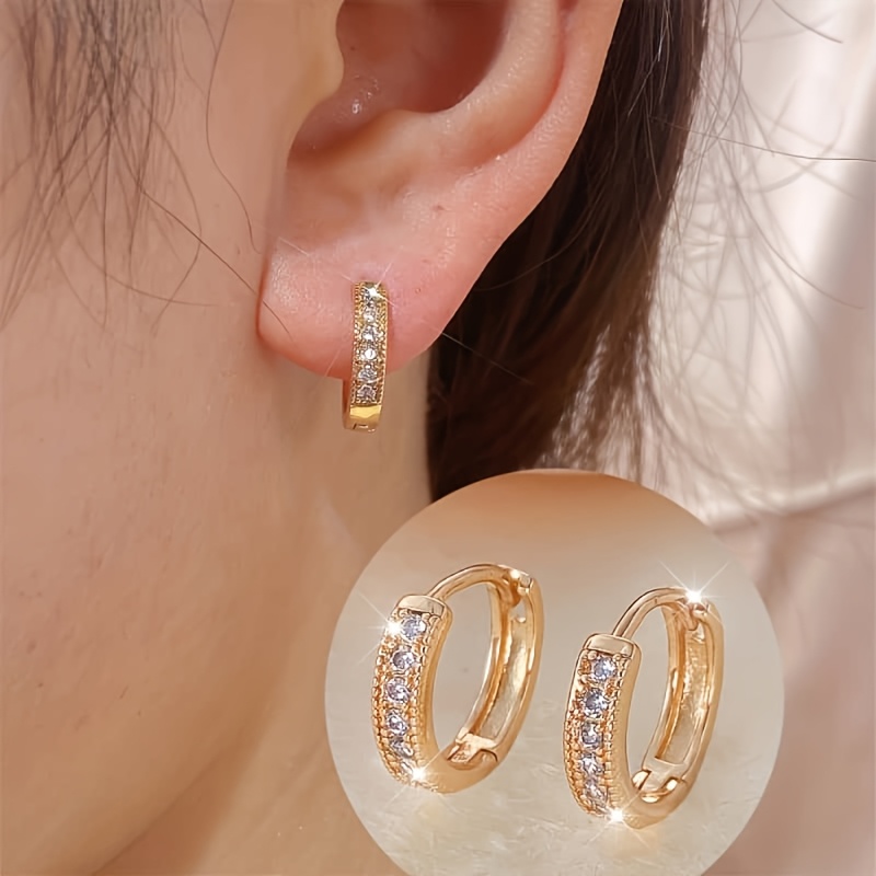 1 Pair Of Minimalist Temperament Copper Inlaid Synthetic Zirconia Circle Earrings, Exquisite And Elegant, Suitable For Women' Vacation Or Sister Gifts