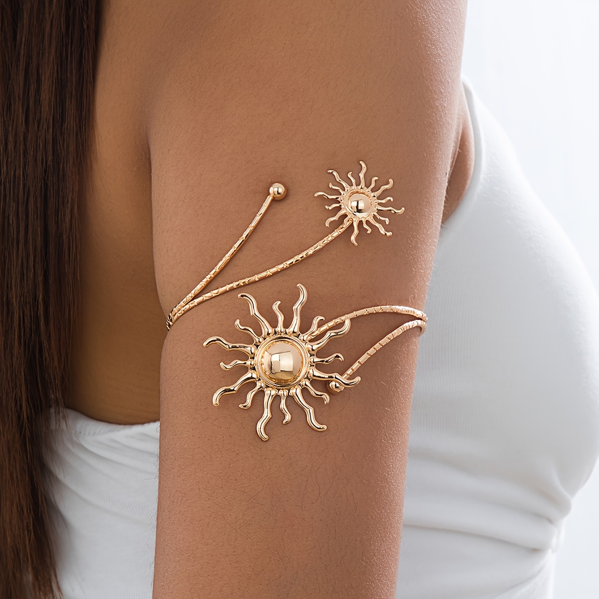 TEMU 1pc Elegant And Versatile Geometric Sun Pattern Cuff Bracelet, Suitable For Women' Wear, Parties, And Casual Outfits