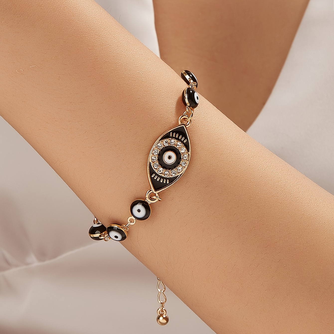 Festive Evil Eye Bracelet for Everyday & Holidays