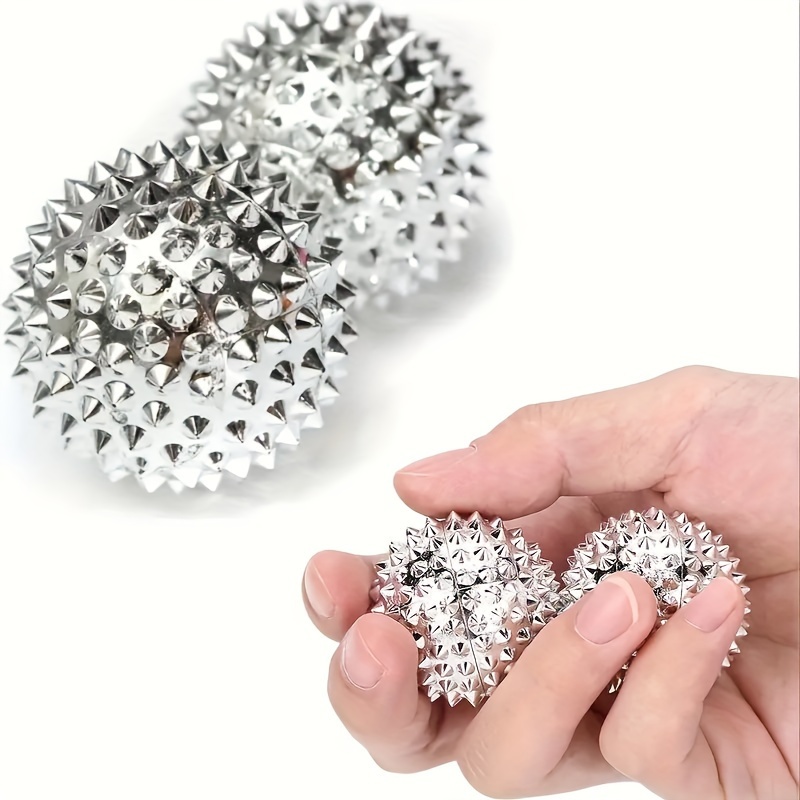 2 vnt. magnetinių ABS masažo kamuoliukų, 3,2 cm maži delno masažo kamuoliukai, ežio kamuoliukai skirti plaukų ir kūno treniruotėms, kūno taškų akupunktūrai atpalaiduoti raumenis ir raumenis, pirštų ir pėdų spaudimo kamuoliukai, masažo įrankiai