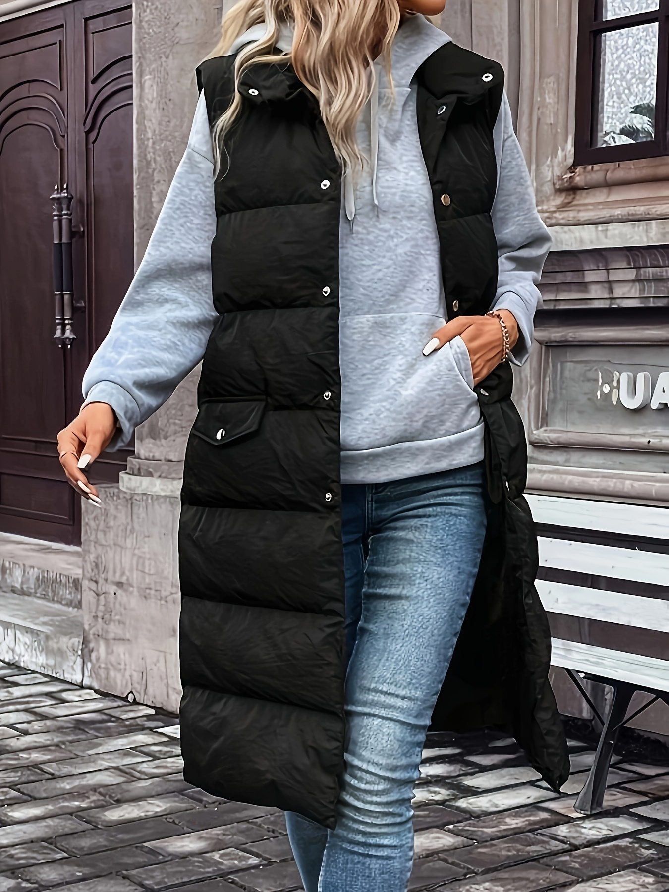 Women's Quilted Puffer Vest With Detachable Hood - Sleeveless Winter Jacket