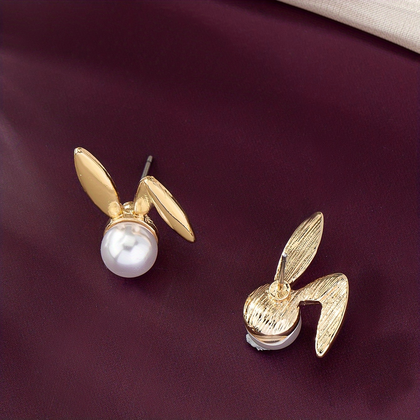Bunny Faux Pearl Stud Earrings Retro Style Rabbit Versatile