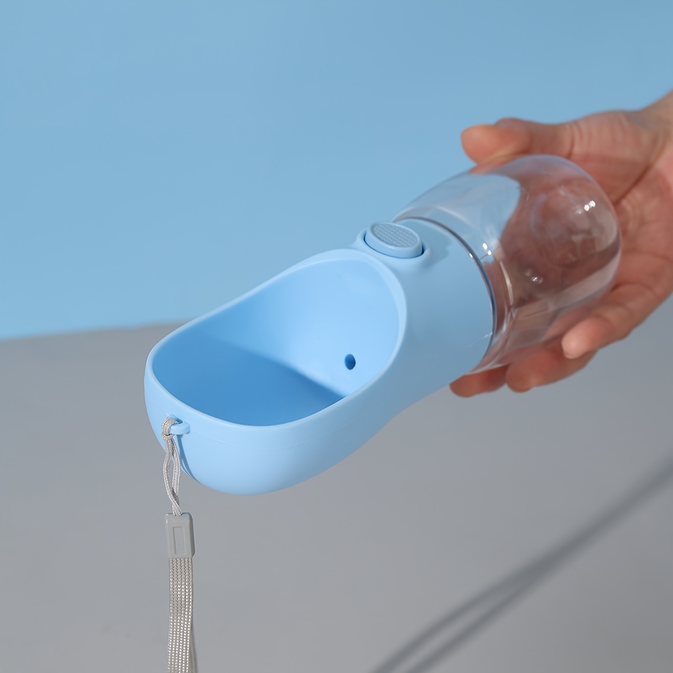 1pc Pet Supplies 350ml/450ml Capacity Plastic Outing Carrying Small Bottle Cup