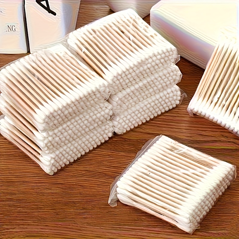 200pcs Double-Ended Swabs for Ear Cleaning & Makeup Use