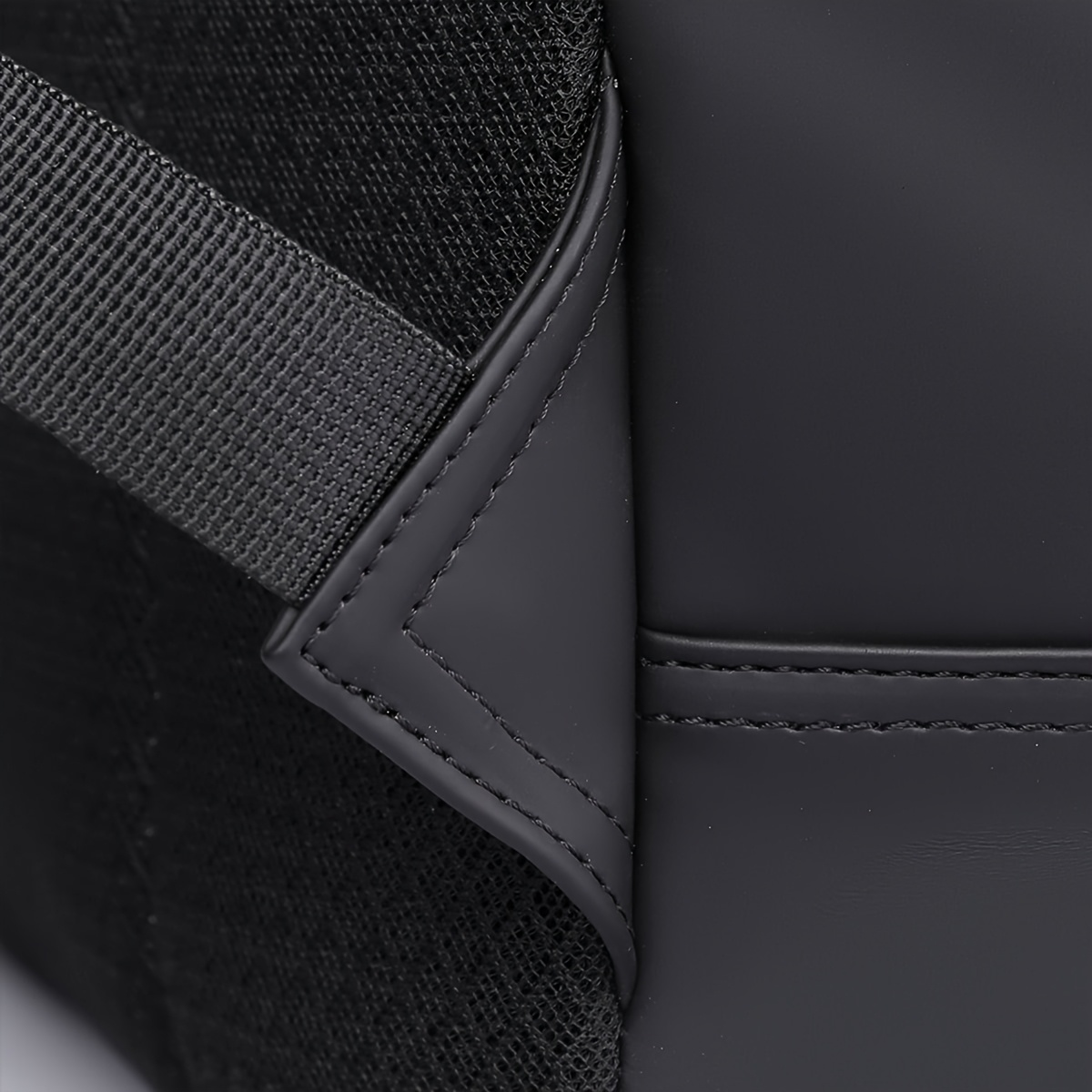 【Women's backpacks】Roll-top Backpack 2025 New Fashion Trend Large-capacity Travel Backpack Commuting Computer Bag Men