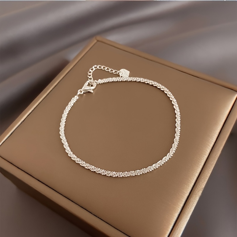 Delicate Silvery Chain Circle Bracelet for Women