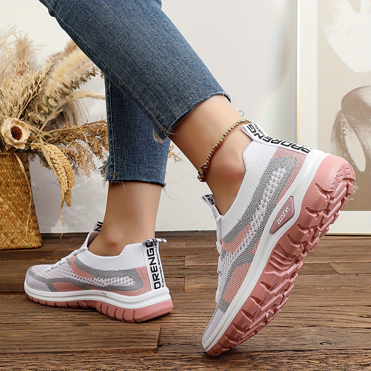 Zapatillas deportivas casuales de malla transpirable geométrica de talla grande para mujer - Ligero, con cordones, suela de espuma de PVC, para correr, viajar y uso casual, parte superior y forro de tela duradera, comodidad para todas las estaciones, esenciales para el gimnasio, ropa deportiva elegante, soporte acolchado.
