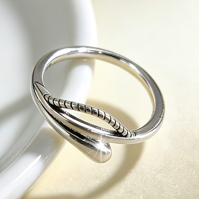 Women's Vintage Fashion Irregular Geometric Lines Ring