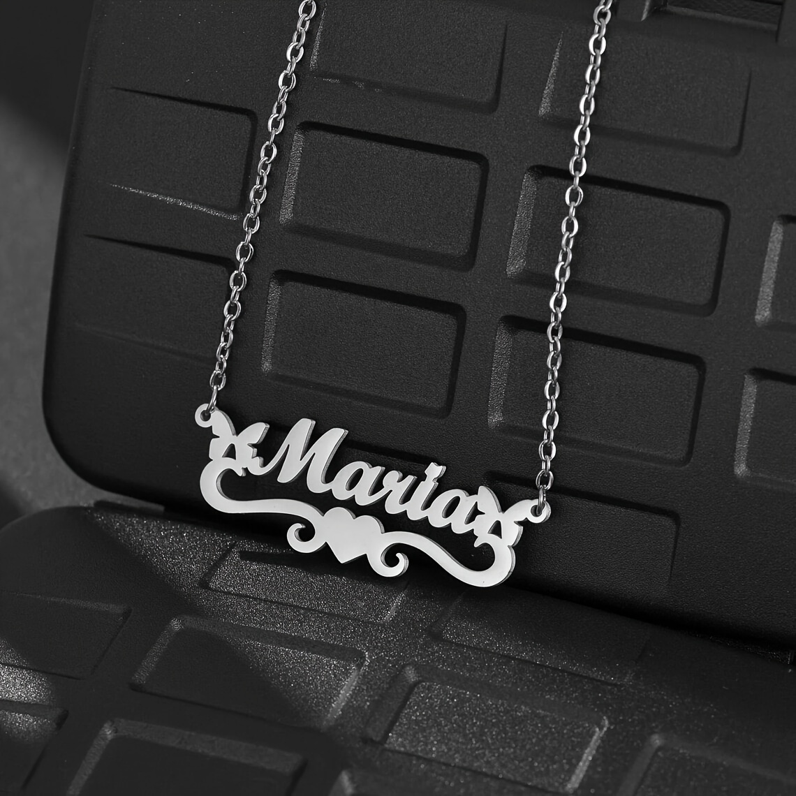 TEMU Stainless Steel Custom Heart Pendant Necklace Silvery Name Women's Fashion Minimalist Jewelry Personalized Engraved Pendant Necklace Casual