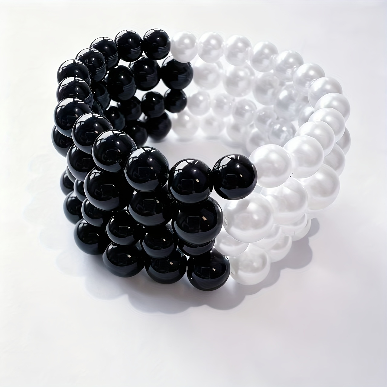 4pcs Fashion Simple Black And White Beaded Elastic Bracelets For Women' Wear