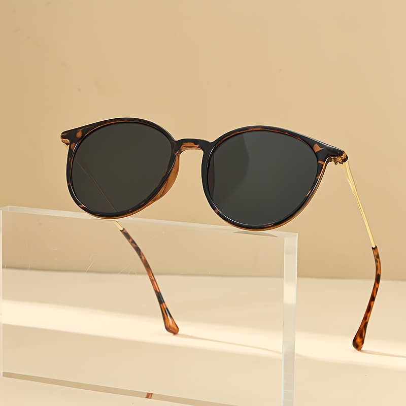Image of 1 Pair Women's/men's Easy Retro Fashion Glasses Suitable For Gifting And Daily Life Decoration, Father's Day, Mother's Day, Valentine's Day, Versatile Nude Outfit