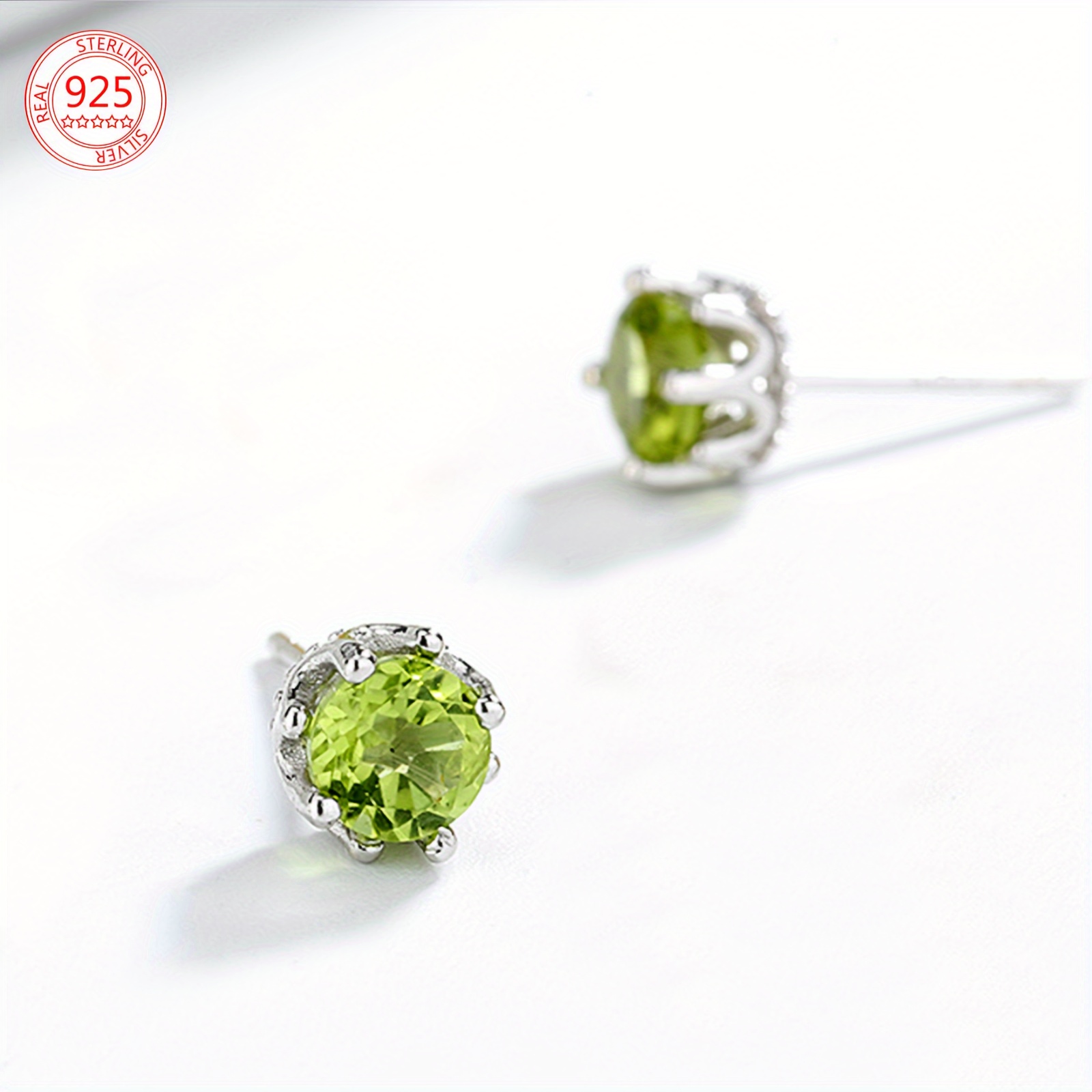 

Elegant Vintage Style Natural Peridot Stud Earrings - S925 Sterling Silver Plated, Round Green Birthstone Ear Studs, Hypoallergenic 925 Silver Needle For Daily And Gift Occasions