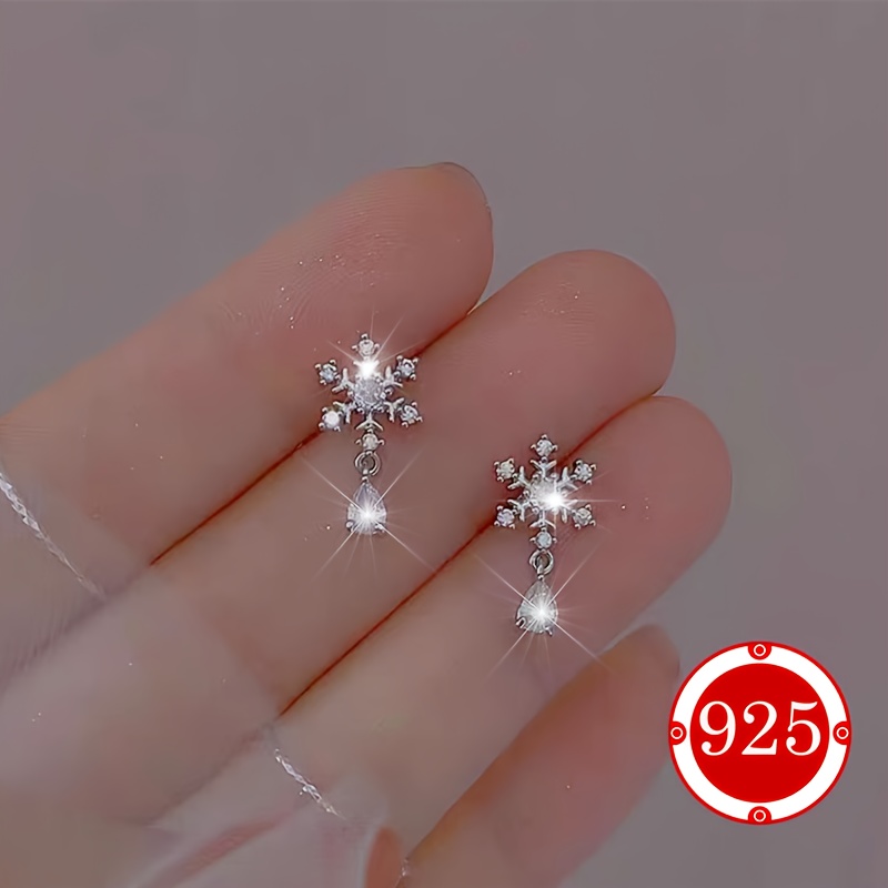 

Boucles d'Oreilles Élégantes en Argent Sterling 925 avec Pompon pour Femmes - Hypoallergéniques, Cadeau pour Couples & Meilleures Amies, pour , Fêtes et Vacances