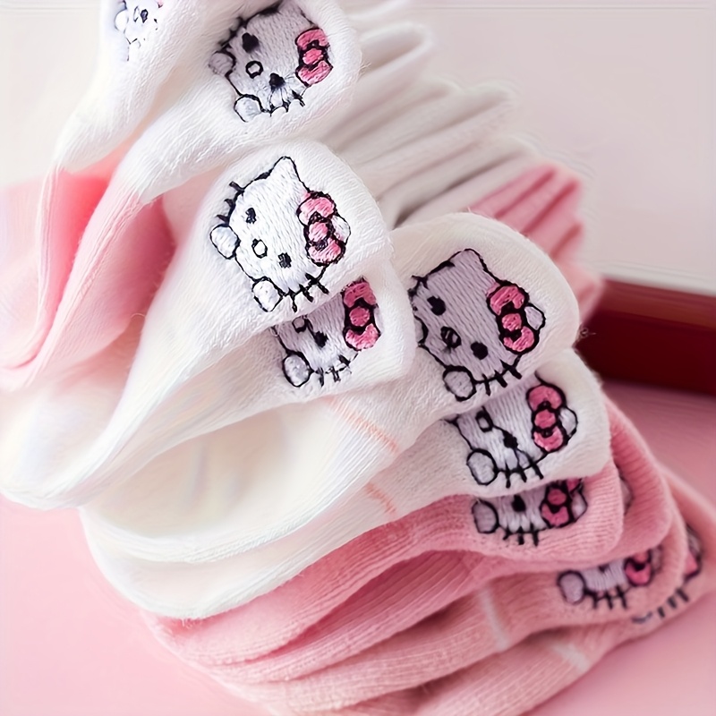 

5 Paires de Chaussettes Adorables Sanrio Hello Kitty - Mode Japonaise Douce et Mignonne, Chevilles Invisibles, Bas et Chaussettes pour Femmes, Chaussettes pour un Style , Cadeau de Noël