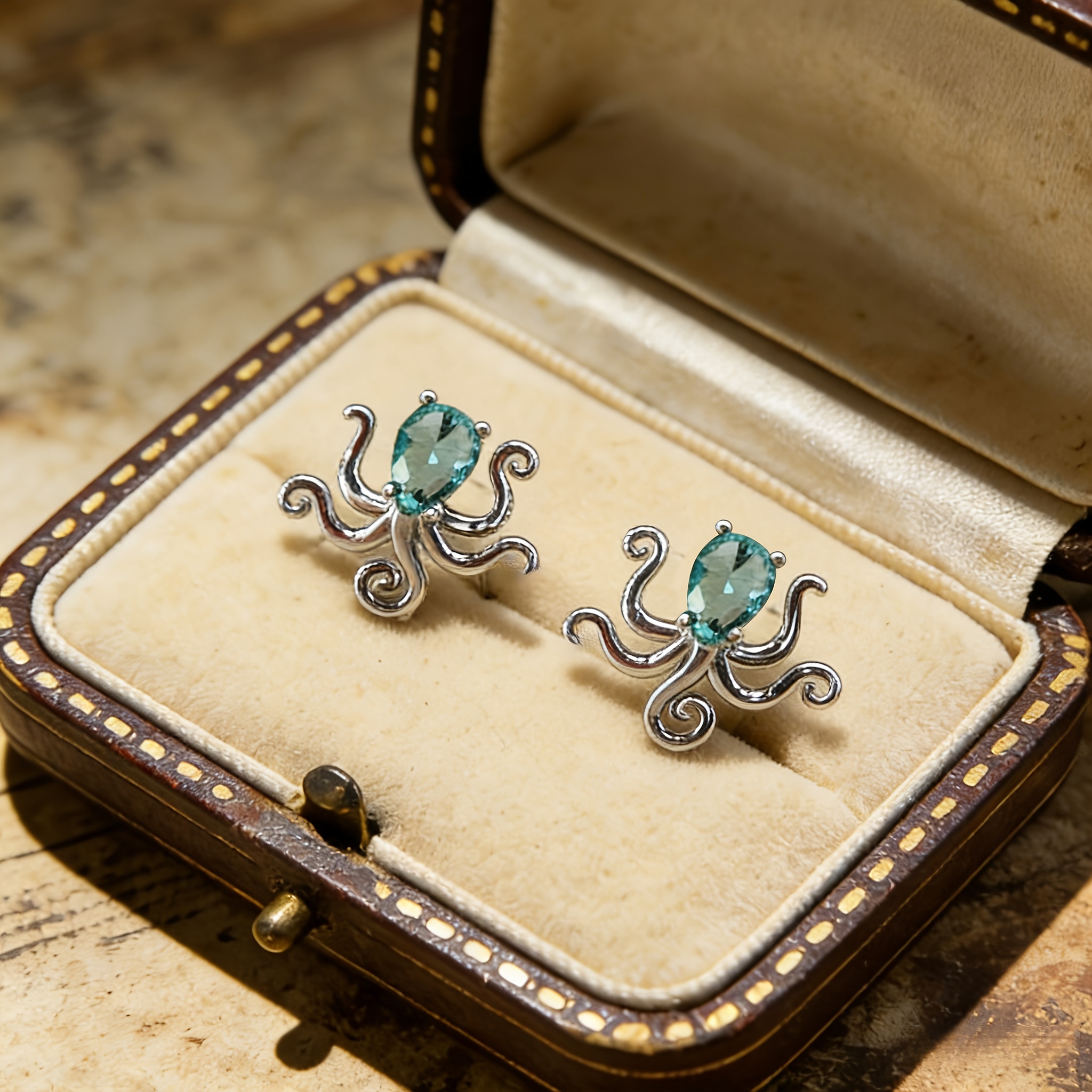 E-shop 2 Stück Ozean-Serie Kreative Design Oktopus-Stecker mit Synthetischem Zirkonia, Modische Elegante Ohrringe für Frauen, Frühlings-