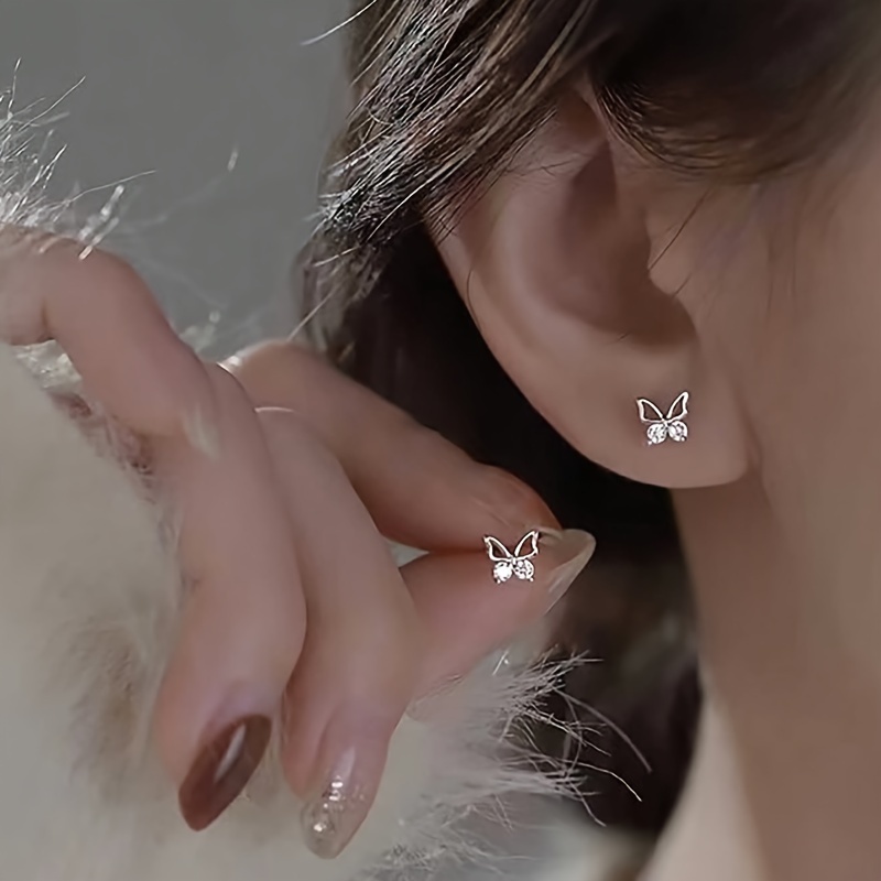 Light Luxury Small Stud Earrings Women's Earrings Niche Design Easy All-match Fresh Ear Jewelry Christmas Gift