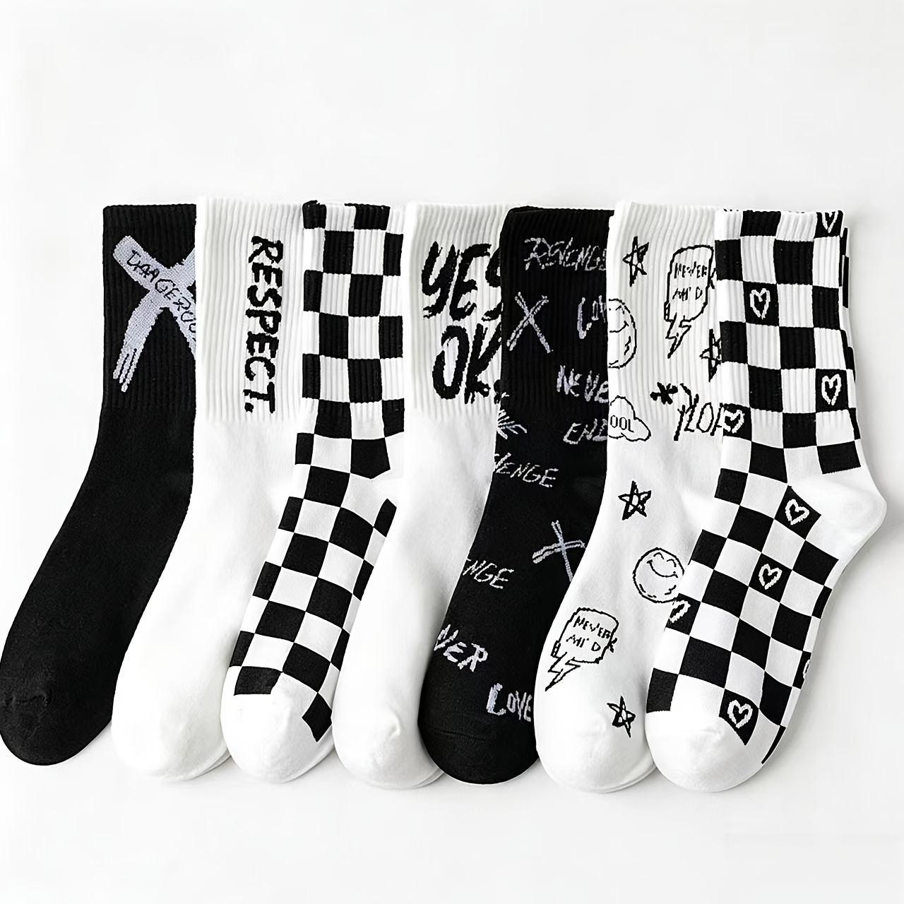 TEMU 5/7 Pairs Random Unisex Black-and-white Checkered Mid-calf Socks, Soft Comfy Letter Printed Sports Socks For Men And Women, Perfect For