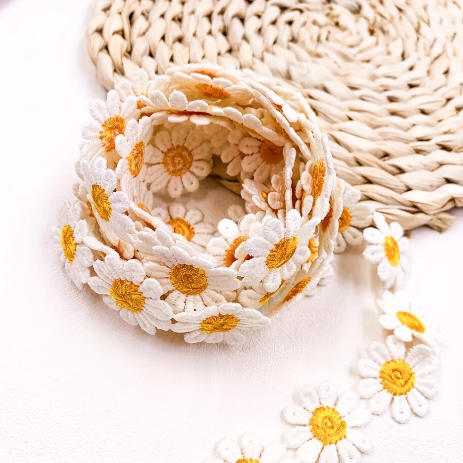 

Daisy Sunflower Lace Trim, 2.5cm Wide, Water Soluble Floral Embroidery, Orange Flower Edging Decoration - 2 Yards