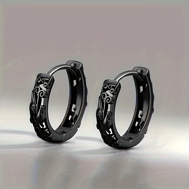 

A Stylish And Unique Black Ear Cuff With A Cool And Trendy Design For Men.