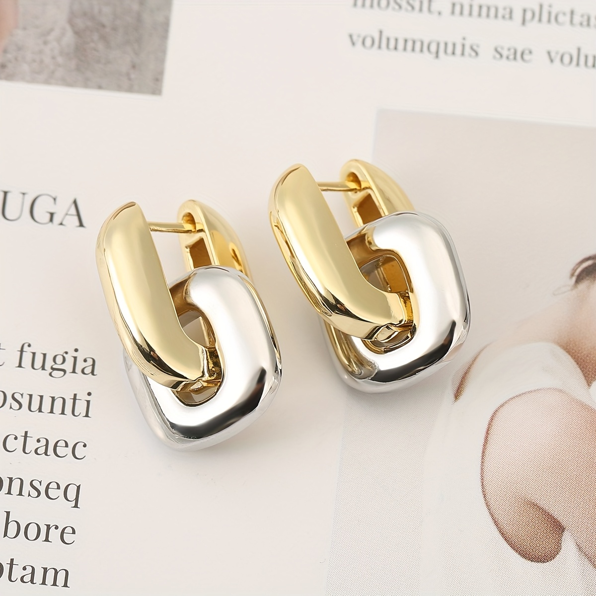 E-shop 1 Paar, Europäisch-Amerikanische Mode – Kupfer – Metalloptik, Exquisite Unisex Creolen. Ideal für Feiern, Tänze, Hochzeiten, Verlobungen den
