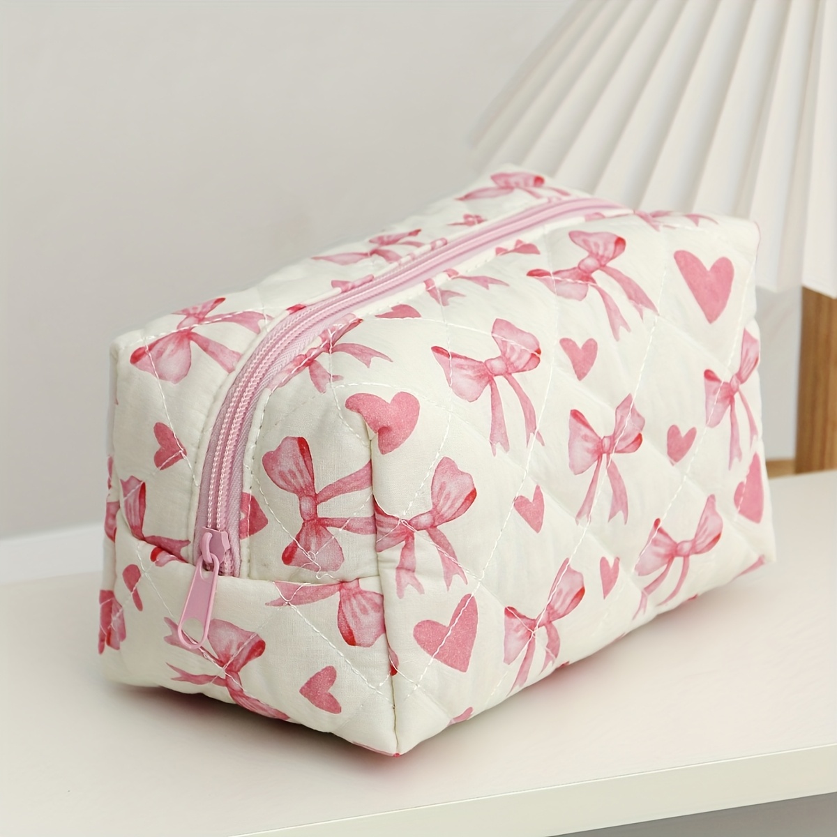 E-shop Niedliche rosa Schleife und herzförmige multifunktionale Reise-Make-up-Tasche, tragbare Aufbewahrungstasche für Damenbinden, faltbare