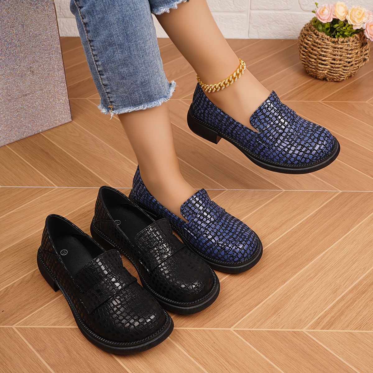 

1 Pair Women's Round Toe Slip-on Loafers - Upper, & Insole, Casual Shoes