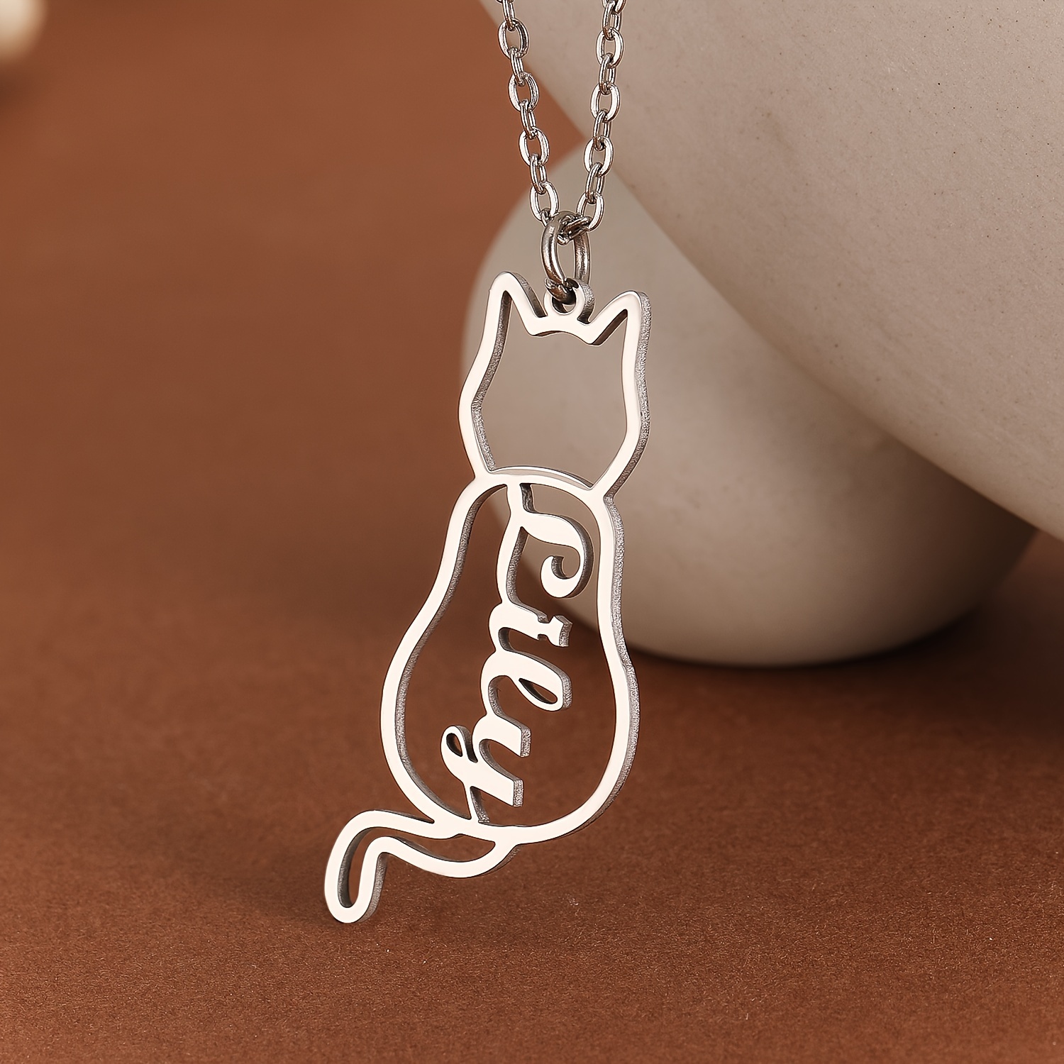 Custom 1pc Engraved Cat Necklace - Personalized Pet Memorial Jewelry For Cat Lovers - Handcrafted With Adjustable Chain And Customized Name Pendant