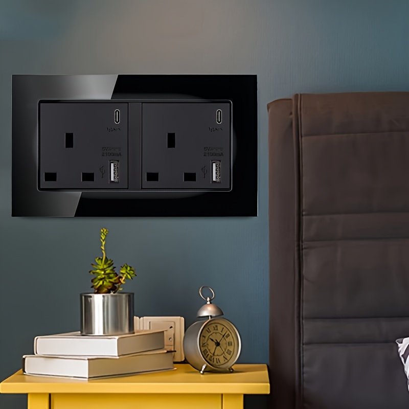 Black Tempered Glass   Socket, Two-Gang 13A 250V with USB+Type   Hole and Leg Panel for  /  Three-Hole UK Recessed Installation Suitable for Home Use Hotel Office