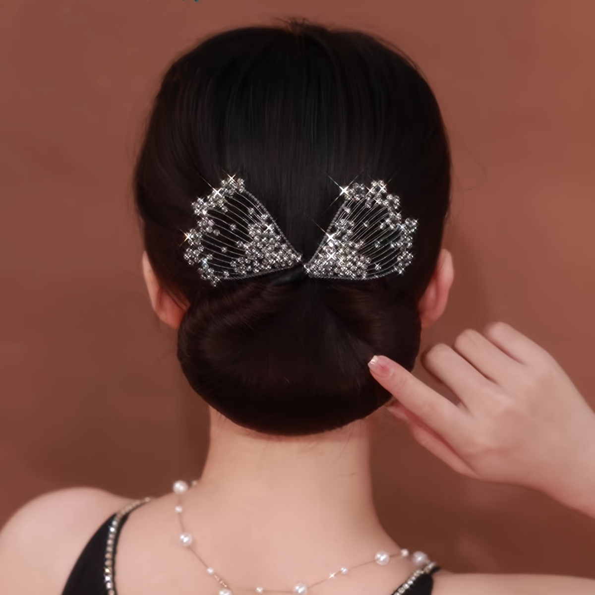 E-shop Strass-Ventilatorförmiges Exquisites Lazy Bun Haarstyling-Tool, Eleganter Retro Twist Haarstyling-Stick (Lockenstab Material Stoff und Leder