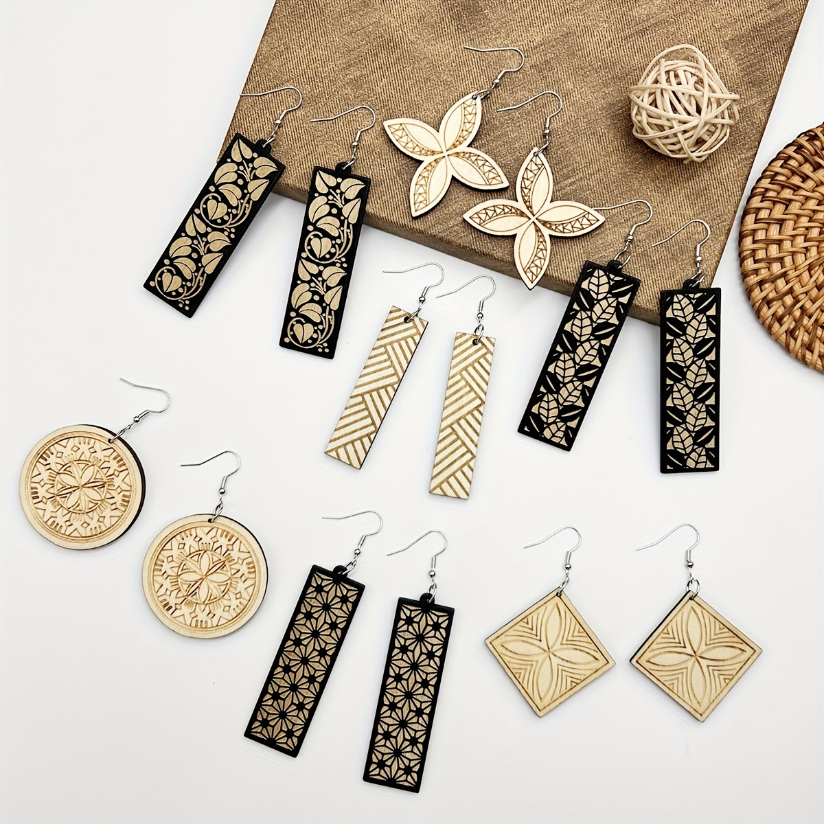 

7 Pairs/set Of Fashionable Retro Personalized Carved Wooden Earrings, Bohemian Trendy Simple Wooden Earrings, Versatile Creative Carved Craft Earrings For Women