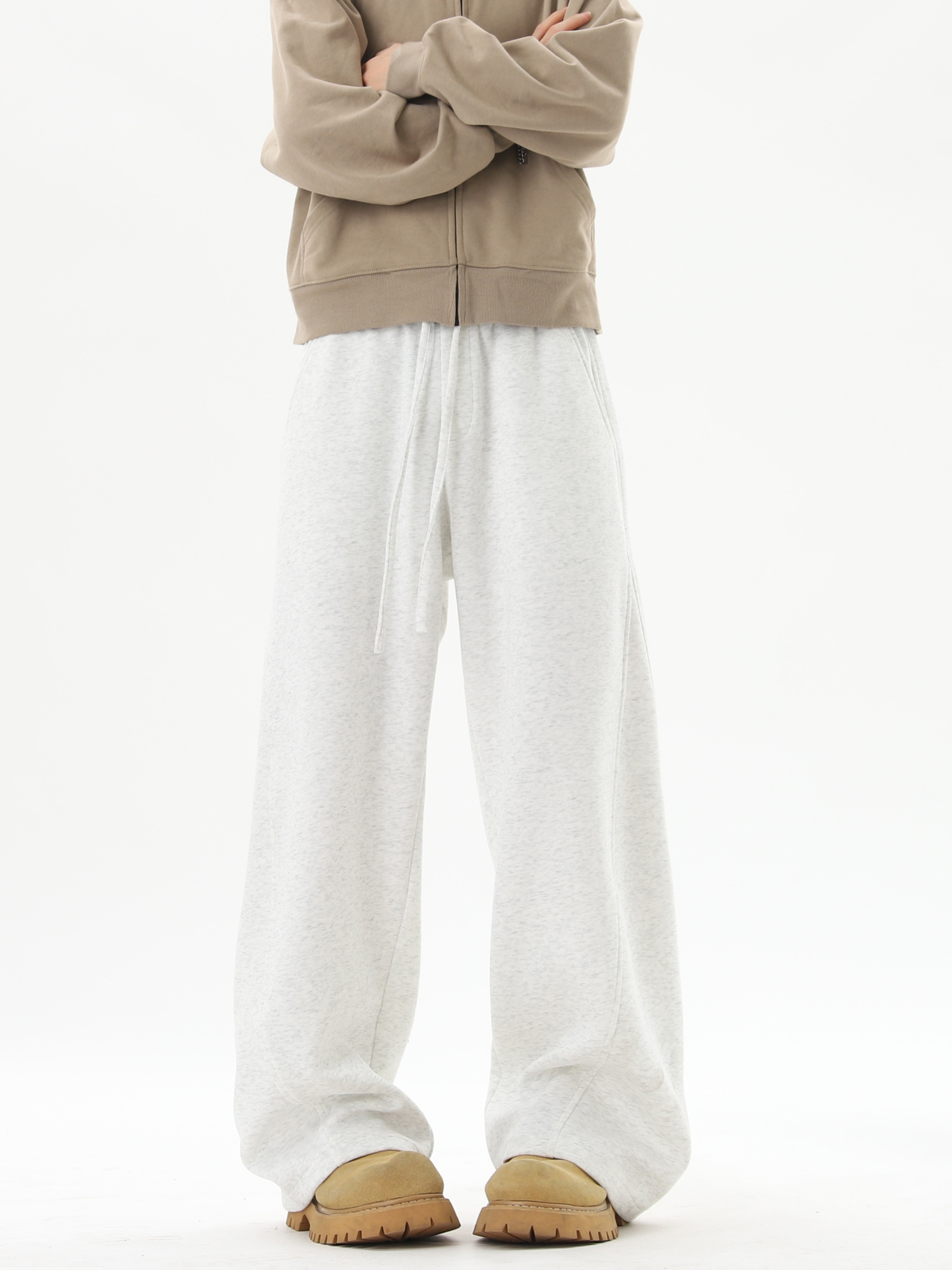 relaxed joggers Iceland