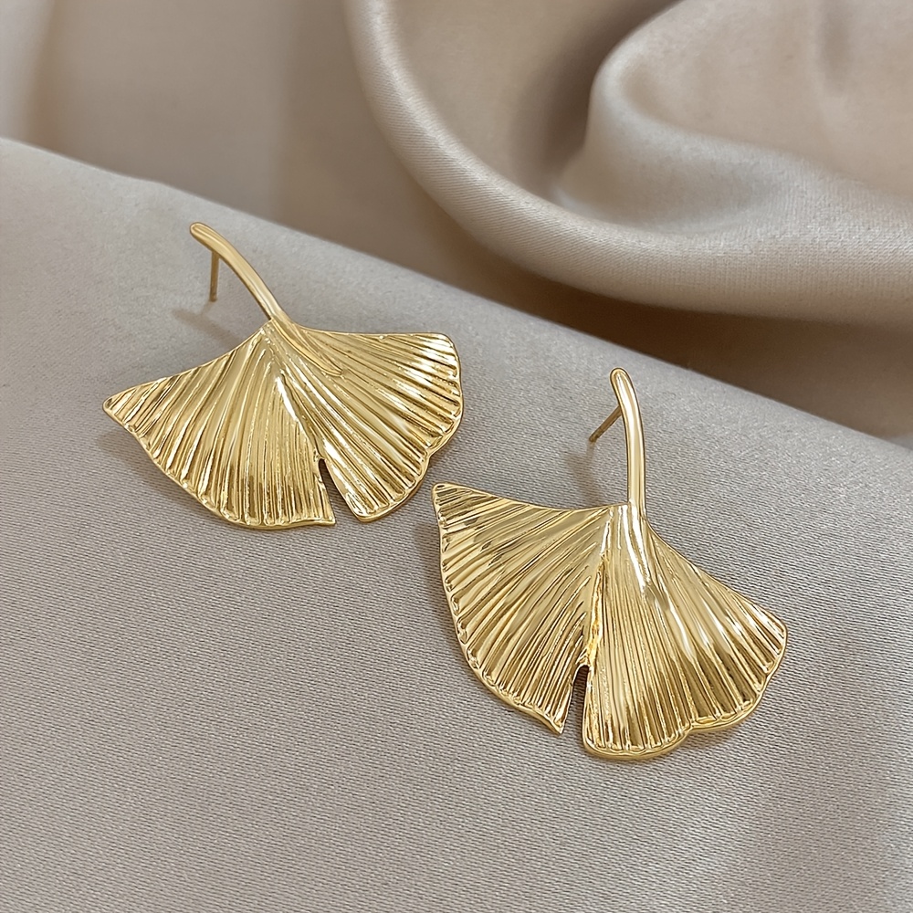 Women's Luxury Ginkgo Leaf Drop Earrings, Exquisite Design
