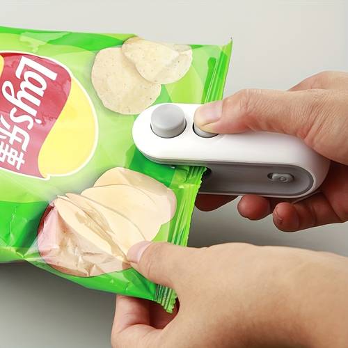 2 Peças de Seladora para Sacos de Lanches | 1 Seladora + 1 Cabo de Carregamento USB, Bateria de Lítio Embutida, Baixo Consumo de Energia, Design Magnético de Pressão Manual, Portátil para Casa / Piquenique / Passeio / Viagem, Ferramenta de Selagem para Sacos de Salgadinhos e Biscoitos, Selagem