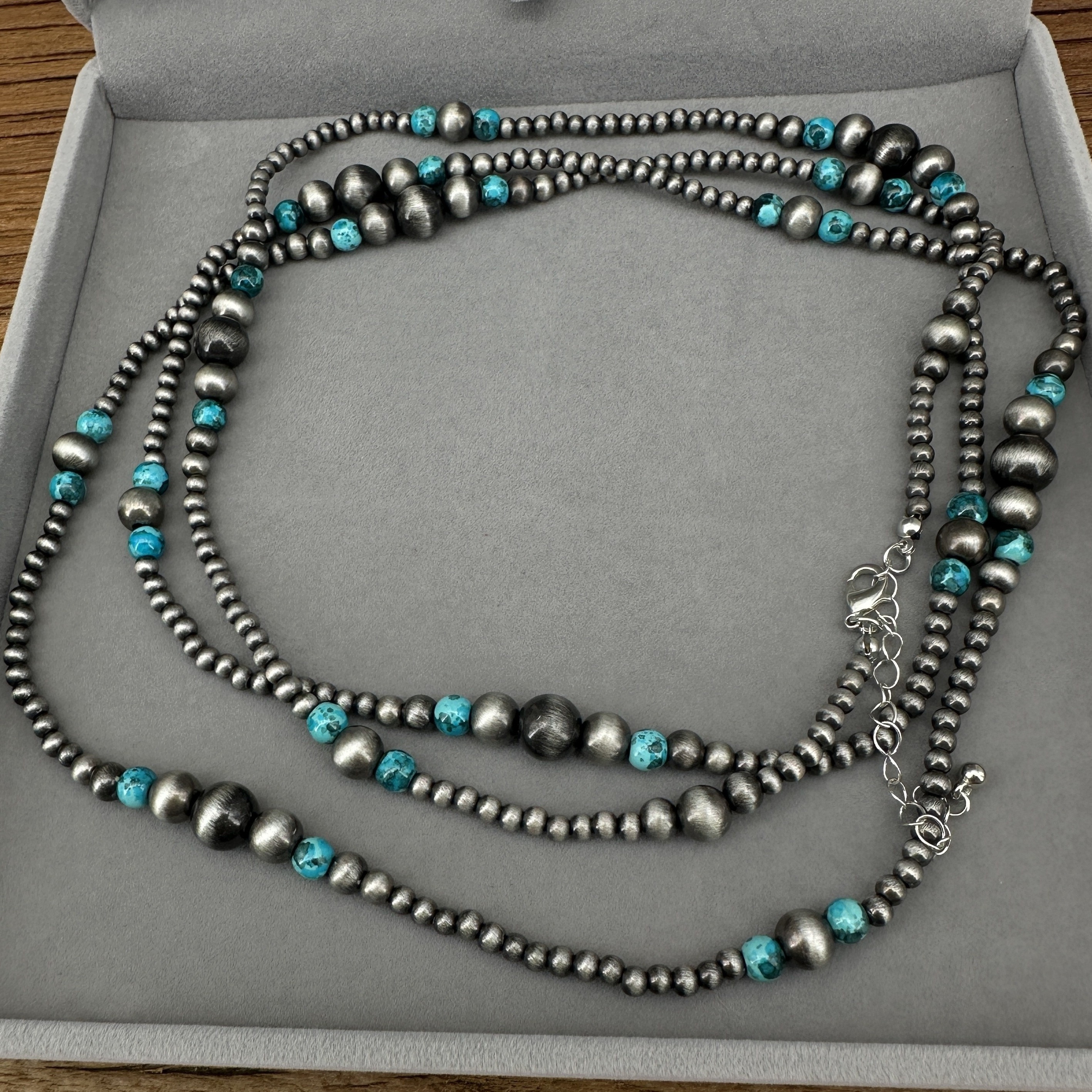 

1pc Vintage Boho Handcrafted Beaded Long Necklace, 1.4m Synthetic Turquoise, Navajo-inspired, 3-tier Adjustable Layered Design, Ideal For & Vacation Gift