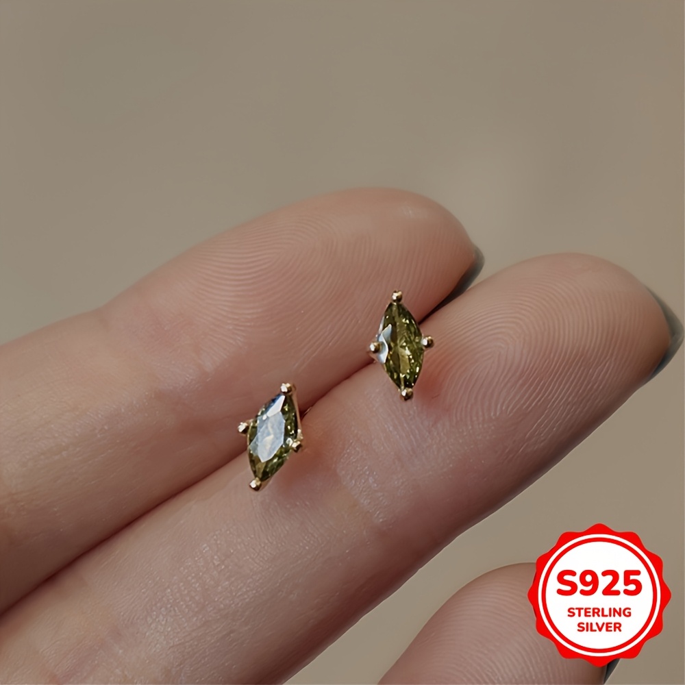 

0.7g1 Pair Of S925 Sterling Silver And Elegant Olive Green Gemstone Earrings, Zircon Inlaid Earrings, Simple And Elegant, Suitable For Women, Parties, Birthday Gifts