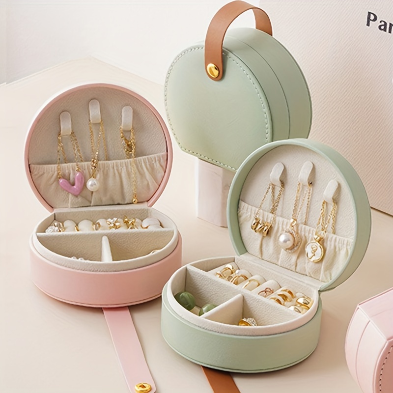 

Chic Mini Leather Jewelry Organizer - Portable & Cute Storage Box For Necklaces, Rings, Earrings | Ideal Gift With Secure Clasp Closure