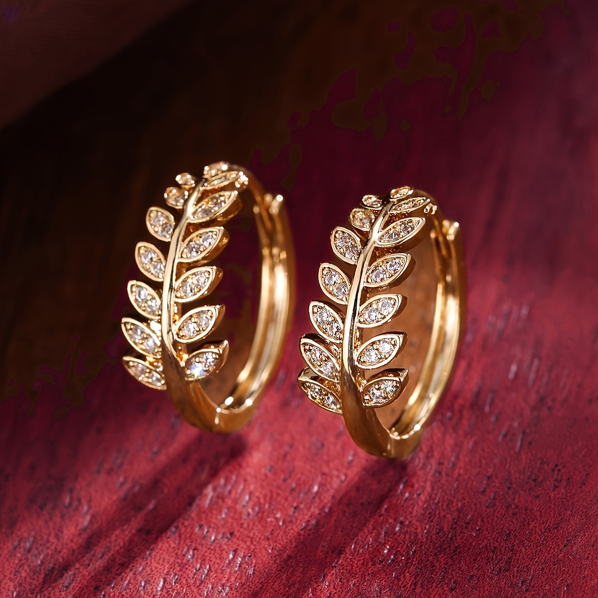 

Leaf-shaped Hoop Earrings Inlaid Zirconia 18k Gold Plated Holiday Jewelry For Women