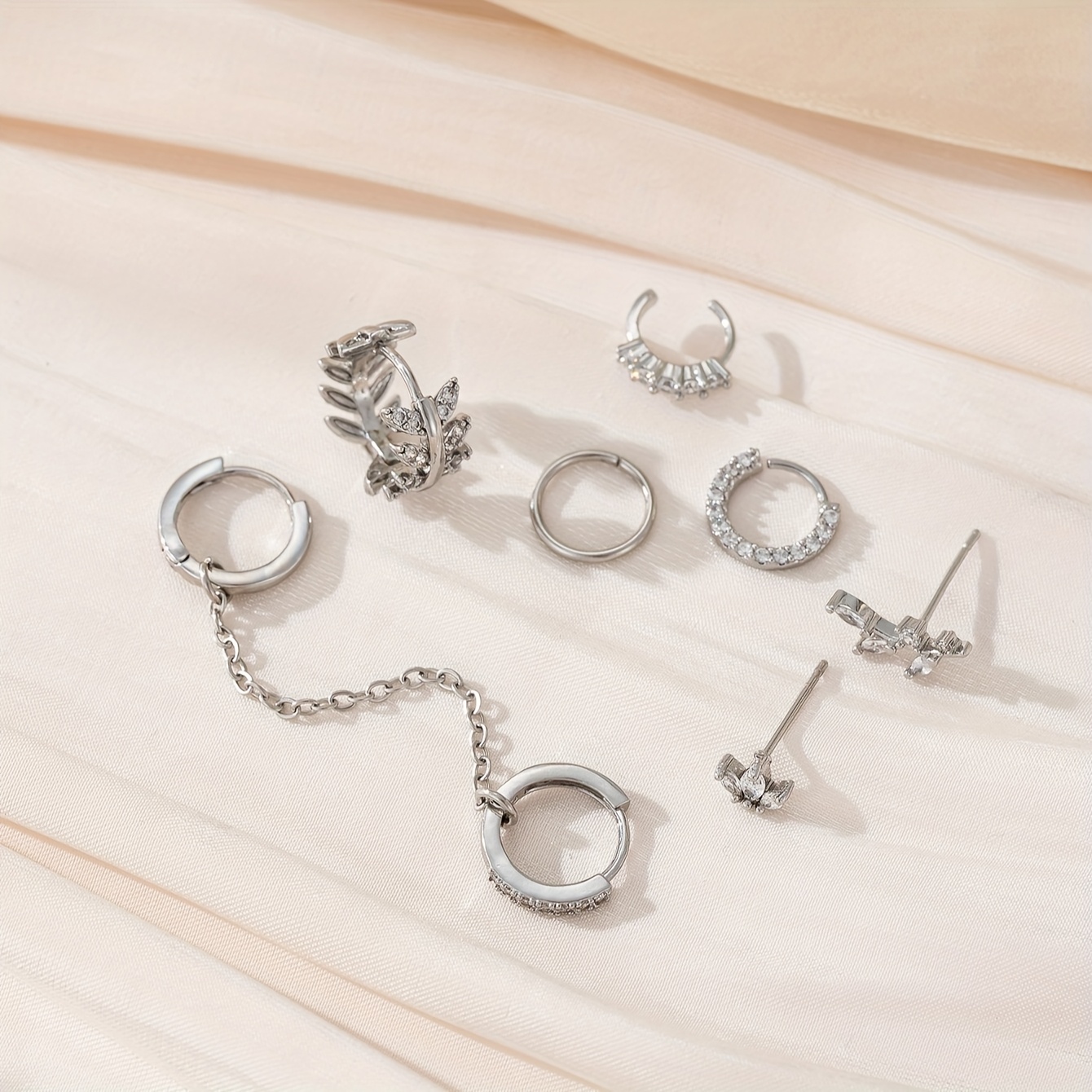 E-shop 7-teiliges Damenmode Ohrring Set, glänzende synthetische Zirkonia Blatt C-förmige Ohrringe, elegante Accessoires für Freizeit Anlass Geschenke