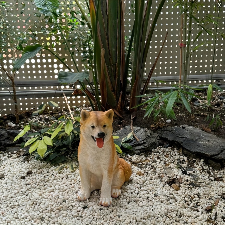 リアルな柴犬の犬の像 樹脂彫刻 屋外庭園の装飾 の装飾 家の装飾 リアルな柴犬の犬の像 樹脂彫刻 屋外庭園の装飾 の装飾 家の装飾