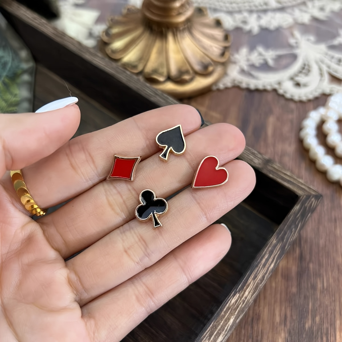 E-shop 4 Stück, 1 Set Innovative -Themen Flip-Anstecknadeln/Broschen-Set für Männer Frauen, Tägliche Kleidungsdekoration Accessoires, Broschen,