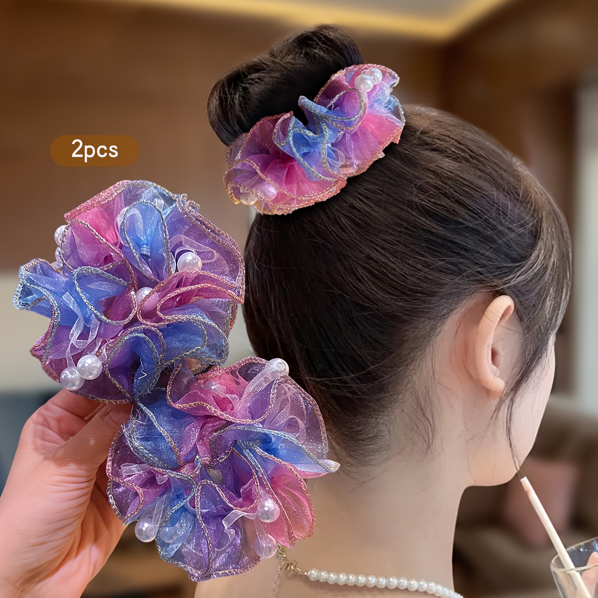 E-shop Zwei bunte Darmhaarspangen mit süßem Blumendesign, für den täglichen Gebrauch